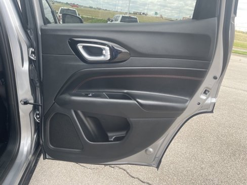 Used 2023 Jeep Compass Trailhawk image 15