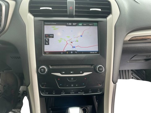 Used 2014 Ford Fusion SE w/ Equipment Group 202A image 18