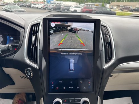 Used 2024 Ford Edge Titanium image 20