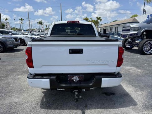 Used 2018 Toyota Tundra SR5 image 8