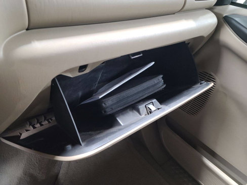 Used 2005 Ford F350 Lariat image 34