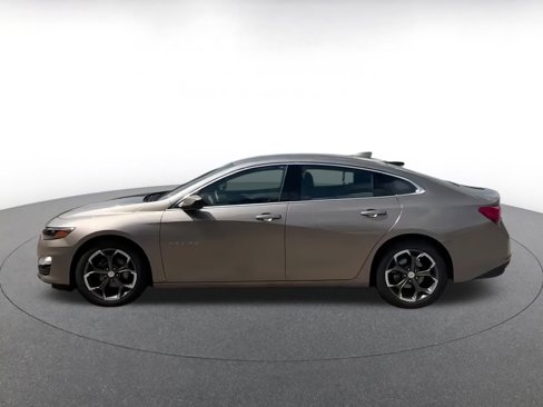 Used 2023 Chevrolet Malibu LT w/ Driver Confidence Package image 8