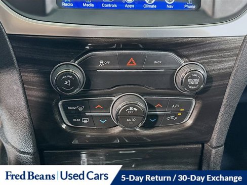 Used 2015 Chrysler 300 Limited w/ Driver Convenience Group image 23