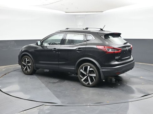 Used 2021 Nissan Rogue Sport SL image 3