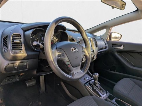 Used 2018 Kia Forte LX w/ LX Popular Package image 10