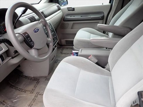 Used 2005 Ford Freestar SES image 10
