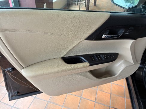 Used 2014 Honda Accord EX-L image 9