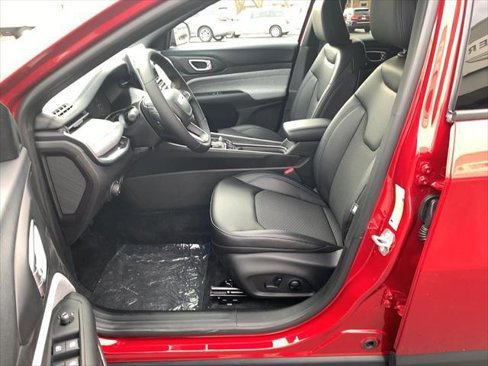 New 2025 Jeep Compass Latitude w/ Sun and Sound Group image 10