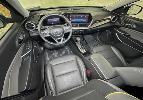 Used 2024 Chevrolet Trax ACTIV w/ Driver Confidence Package image 11