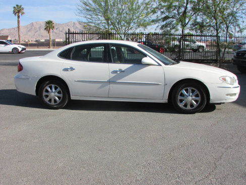 Used 2006 Buick LaCrosse CXL w/ Driver Confidence Package image 2