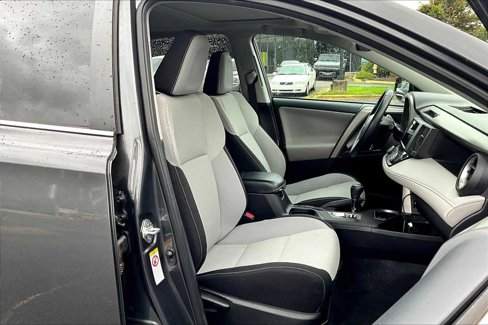 Used 2018 Toyota RAV4 XLE image 8