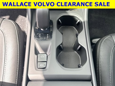 New 2025 Volvo XC40 B5 Core w/ Protection Package Premier image 15