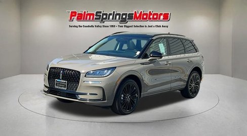 New 2025 Lincoln Corsair FWD w/ Equipment Group 101A image 2