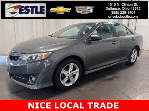 Used 2014 Toyota Camry SE image 1