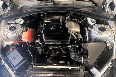 Used 2019 Chevrolet Camaro LT image 9