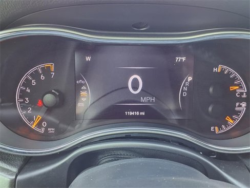 Used 2017 Jeep Grand Cherokee Altitude image 20
