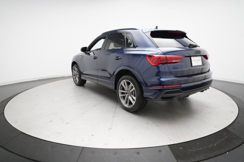 Used 2024 Audi Q3 2.0T Premium Plus w/ Premium Plus Package image 12