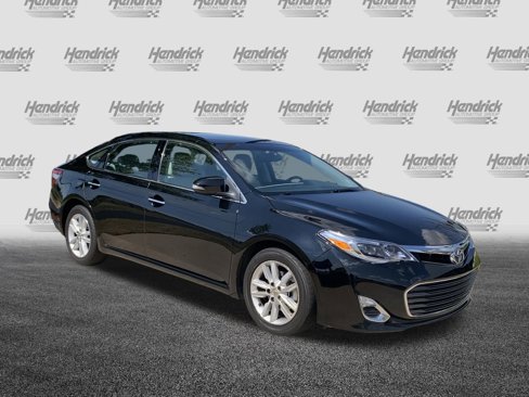 Used 2014 Toyota Avalon XLE Premium image 2