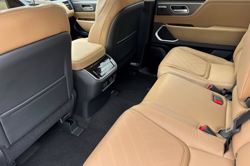 New 2025 INFINITI QX80 Luxe image 12
