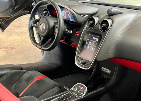 Used 2017 McLaren 570S image 15