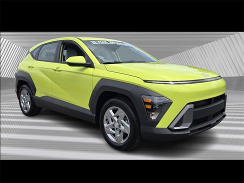 Certified 2024 Hyundai Kona SE image 8