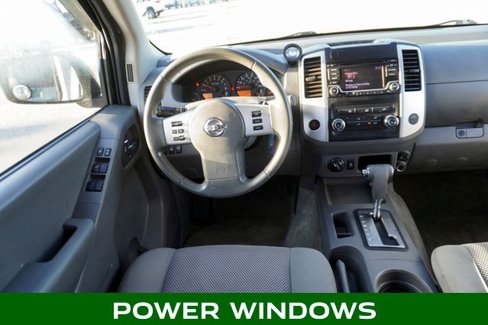 Used 2017 Nissan Frontier SV image 8