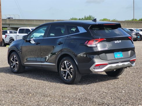 Used 2023 Kia Sportage EX image 4