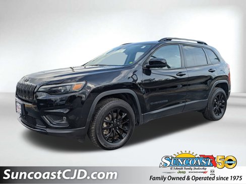 Certified 2023 Jeep Cherokee Altitude Lux image 1