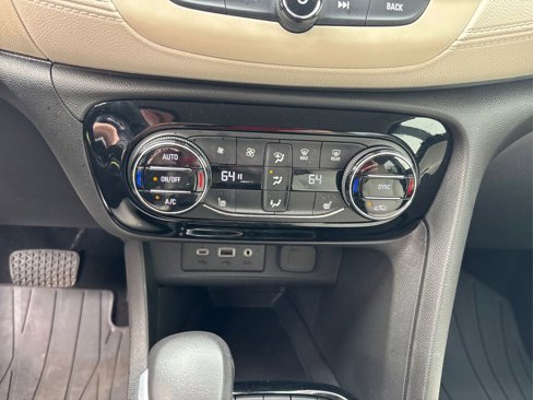 Used 2020 Buick Encore GX Select image 32
