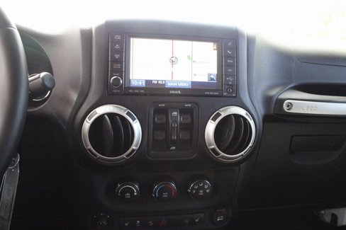 Used 2014 Jeep Wrangler Unlimited Rubicon image 34