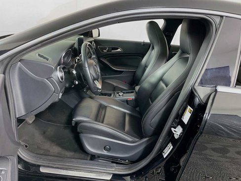 Used 2018 Mercedes-Benz CLA 250 4MATIC image 18