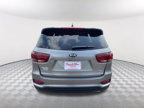 Used 2019 Kia Sorento L image 17