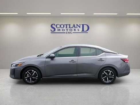 Used 2024 Nissan Sentra SV image 1