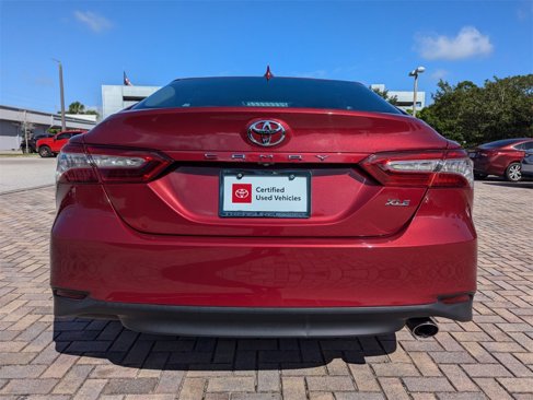Used 2019 Toyota Camry XLE image 10
