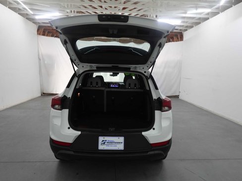 Used 2024 Chevrolet TrailBlazer LS image 28
