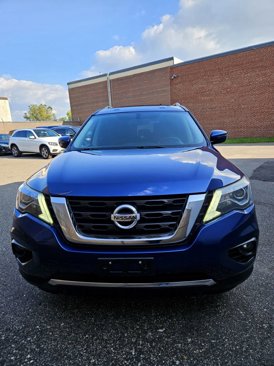 Used 2018 Nissan Pathfinder SV image 5