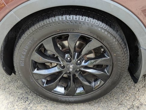 Used 2019 Kia Sorento S image 11