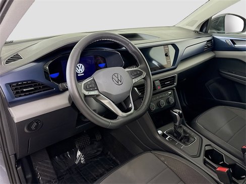 Used 2022 Volkswagen Taos SE image 9