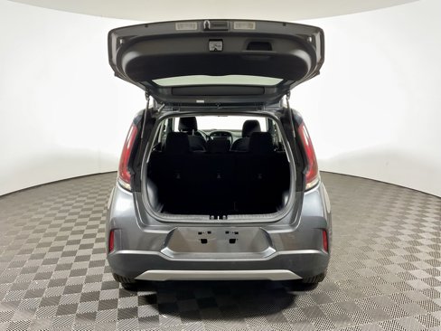 Used 2023 Kia Soul LX image 12