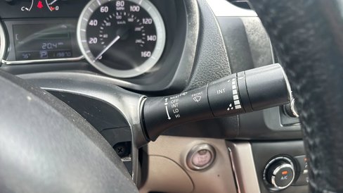 Used 2015 Nissan Sentra SV image 39