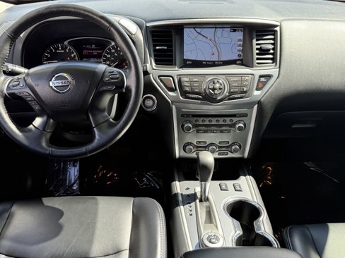 Used 2019 Nissan Pathfinder SL image 20