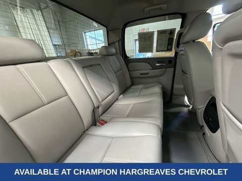 Used 2013 Chevrolet Silverado 1500 LTZ w/ LTZ White Diamond Edition image 36
