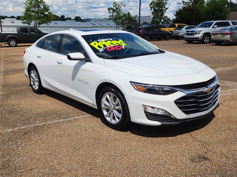 Used 2024 Chevrolet Malibu LT image 2