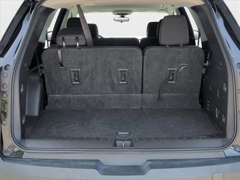 Used 2020 Chevrolet Traverse LS image 6