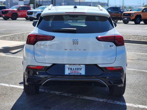 Used 2024 Buick Encore GX Sport Touring image 9