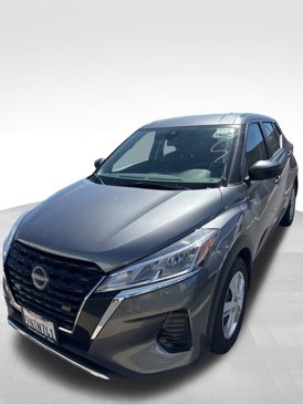 Used 2024 Nissan Kicks S image 3