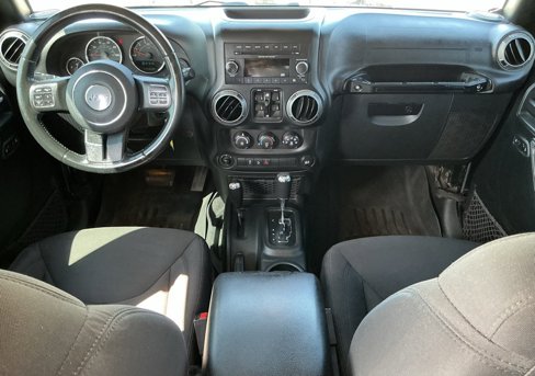 Used 2018 Jeep Wrangler Unlimited Sport S image 46