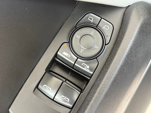 Used 2019 Chevrolet Camaro LT image 17