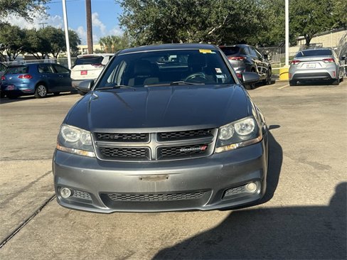 Used 2013 Dodge Avenger R/T image 2