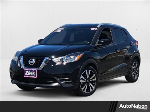Used 2020 Nissan Kicks SV image 1